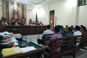 KPK hadirkan Plt Bupati Lamsel pada sidang Zainudin Hasan