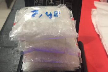 Polisi tangkap empat  tersangka bawa sabu sabu