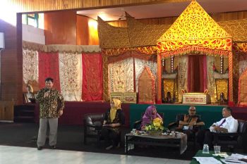 Pengamat : media sosial sumber informasi generasi milenial
