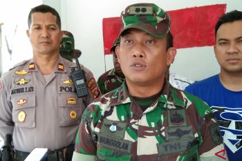 TNI dan Polri gelar bakti sosial di Kampung Aroanop