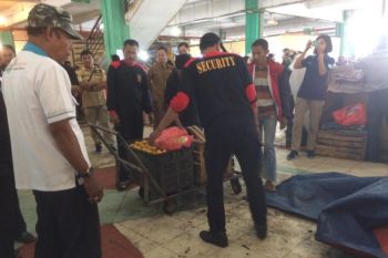 Pedagang tuntut penertiban lapak sayur Blok B Puan Maimun
