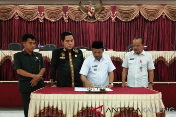 Pemkab dan DPRD Bartim sepakati tiga raperda