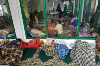 Distribusi logistik korban banjir Makassar belum maksimal