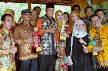 Mantuala Batu Hayam HST juara pertama Kontes Durian