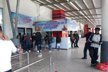 Satpol PP Jayawijaya kawal pemulangan PSK