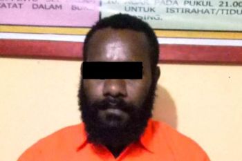 Polisi tangkap lagi pelaku pembakar kantor KPU Mamteng