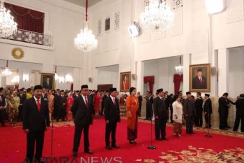 President Jokowi witnesses swearing in of LPSK commissioners