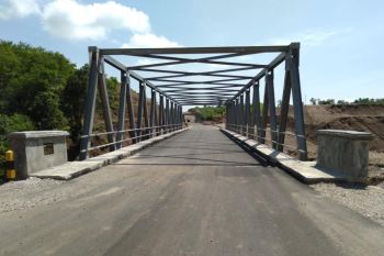 Jembatan Antarnegara resmi beroperasi