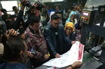 KPU tinjau pencetakan surat suara di Makassar