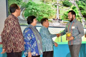 Padang Panjang raih penghargaan Adipura kategori kota kecil