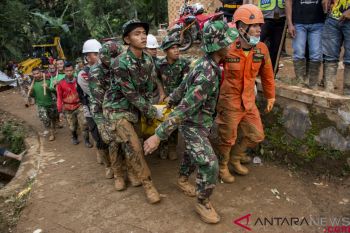 Search continues for 15 missing persons in Sukabumi landslide