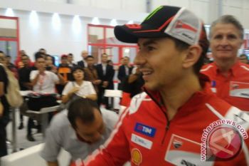 Pascaoperasi, pebalap Lorenzo ingin tampil garang