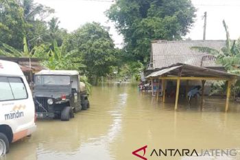 37 warga Purworejo mengungsi akibat kebanjiran