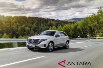 Mercedez-Benz akan  meluncurkan kendaraan all-electric tahun ini di Korea