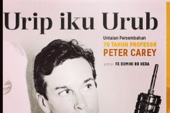 Buku "Urip Iku Urub" Didedikasikan Untuk Sejarawan Peter Cerey