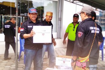Warga Biak Numfor galang bantuan kemanusiaan untuk korban banjir Sulsel