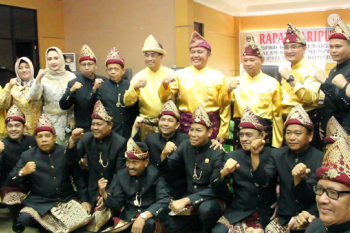 Menhub dan Gubernur Sumsel hadiri HUT OKU Timur