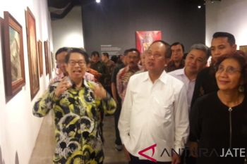 Dua menteri hadiri pameran lukisan Gus Mus