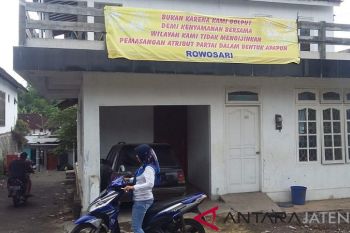 Warga Rowosari Temanggung tolak pemasangan APK