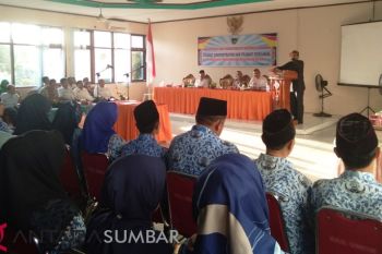 Bupati Pesisir Selatan angkat sumpah 130 pejabat