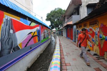 Mural tema sejarah