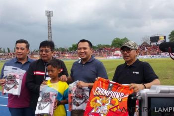 Laga amal Persija-tim Lampung diapresiasi warga, terkumpul Rp30 juta