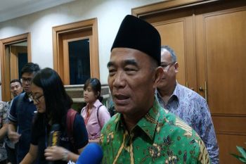 Kata Mendikbud Siswa Tak Mampu Cukup Gunakan KIP dan PKH