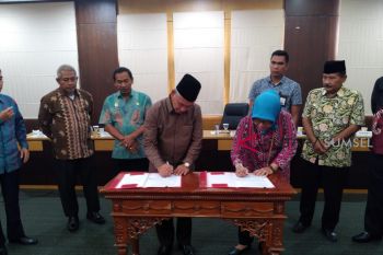 Bupati OKU Timur &amp; Kepala BPS MoU bidang statistik