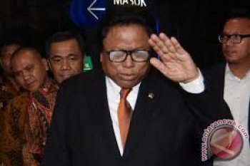 Oesman Sapto tidak akan mundur