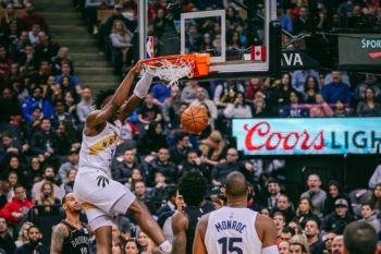 Leonard pimpin Raptors kalahkan Nets pada laga NBA