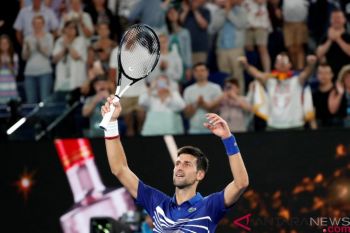 Kalahkan Medvedev, Djokovic melaju ke perempat final Australia Terbuka