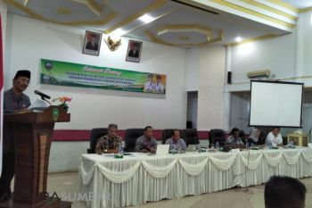 Bupati: perlu terobosan untuk tingkatkan daya saing