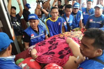 16 dokter dikerahkan, keluarga perempuan gemuk sempat tak setuju dilakukan operasi