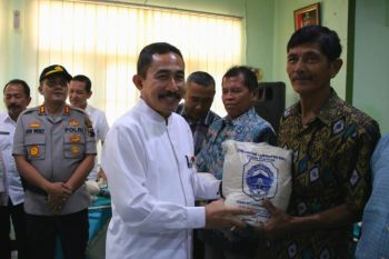 6.939 nelayan Pati paceklik ikan