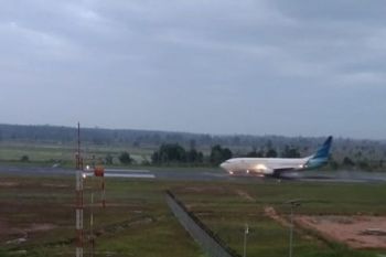 Increase in airplane ticket prices due to unhealthy competition : Kalla