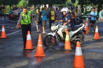 Praktik keamanan berkendaraan