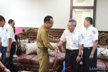 Bupati Waykanan Apresiasi Peningkatan Layanan  PT KAI