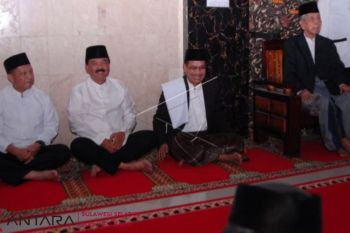 Panglima TNI-Kapolri-Menaker kunjungi Pondok Pesantren Maros