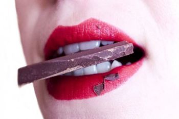 Makan cokelat tingkatkan suasana hati