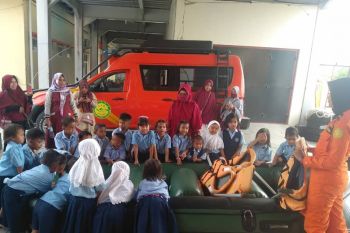 Murid TK belajar SAR di Kantor Basarnas Palu