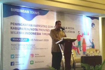 Standar etika dan hukum upaya tangkal hoax