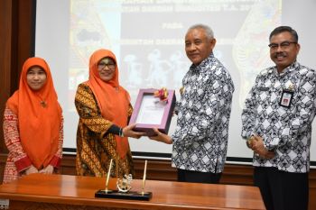 Sleman pertama serahkan LKPD tahun anggaran 2018.