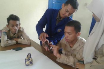 Mahasiswa UNY beri pelatihan pemasaran "online" anak berkebutuhan khusus