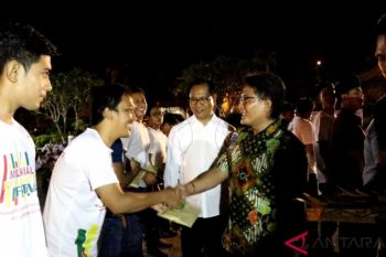 Pemkab Badung serahkan dana motivasi pembuatan "Ogoh-ogoh"