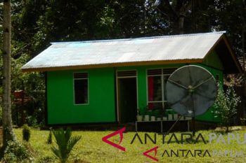 Pemkab Biak Numfor renovasi 64 rumah warga kampung