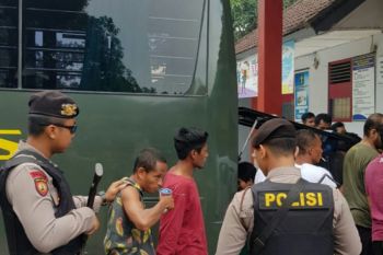 25 Napi Lapas Kerobokan "dilayar" ke Karangasem