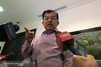 Wapres JK nyoblos di TPS 004 Kebayoran Baru