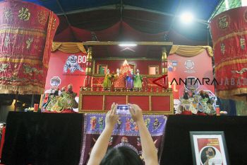 Pertunjukan wayang Potehi