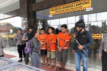 Polisi Tangkap Tiga Tersangka Spesialis Pencuri Aki Tower Provider
