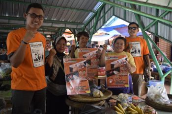 Bawaslu Purworejo sosialisasi antipolitik uang di pasar
